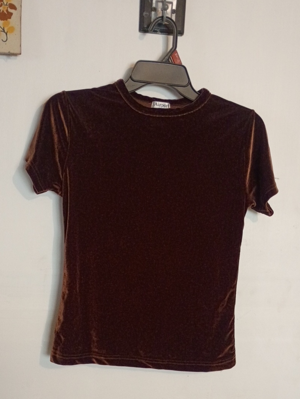 📼Velvet Short Sleeve Tee Y2k in Deep Brown Gorgeous📼 - Picture 1 of 5